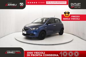 Lancia Ypsilon 1.0 firefly hybrid Silver s&s 70cv