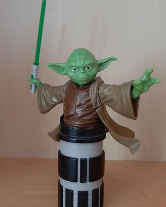 Star Wars Maestro Yoda uovo Kinder Pasqua 2022