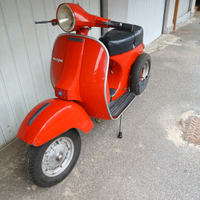 Vespa p200E