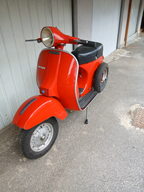 Vespa p200E