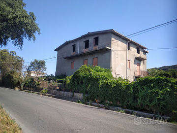 Palazzina 6 appartamenti sperlonga