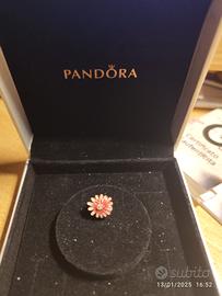 Pandora charm Moments Margherita rosa