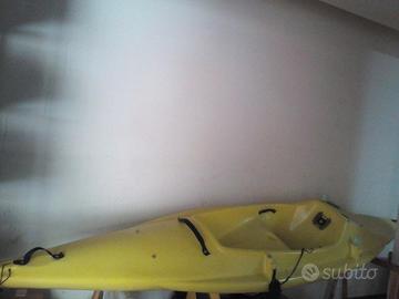 canoa in polietilene