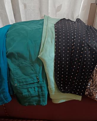 5 paio di pantaloni a prezzo 10 euro tutti
