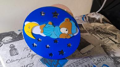 Lampada in legno per cameretta bambini