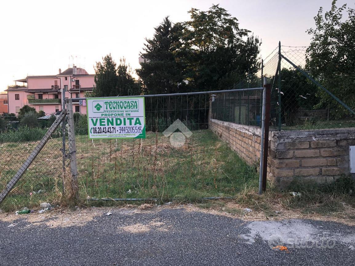 TER. RESIDENZIALE A ROMA - Vista 3