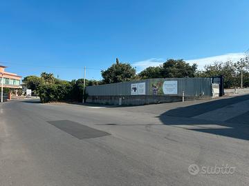 Terreno in zona D2 - autosalone/deposito/lavaggio