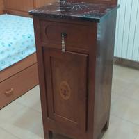 comodino antico primi del '900