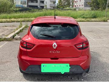 RENAULT Clio 4ª serie - 2015