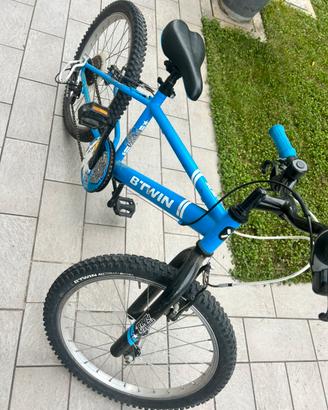 B-twin