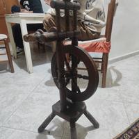 Filatoio a pedale in legno