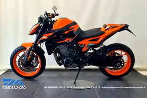KTM 890 Duke GP my22