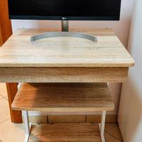 Scrivania compatta per pc