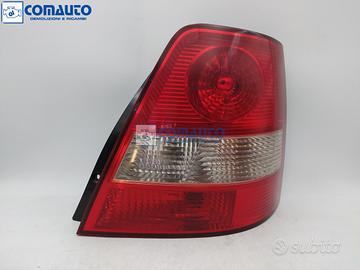 Fanale post dx KIA SORENTO I '02