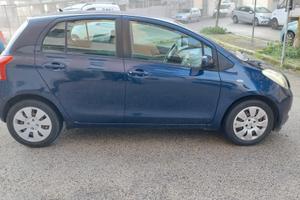 Toyota Yaris 998cc benzina 