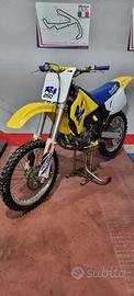 SUZUKI RM 250 - ANNO