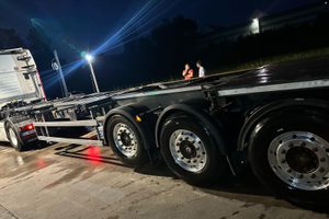 Semirimorchio portacontainer