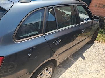 SKODA FABIA 1200  NEOPATENTATI 