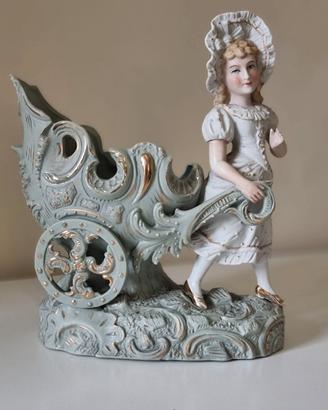 SCULTURA PORTAFIORI O CENTROTAVOLA BISCUIT