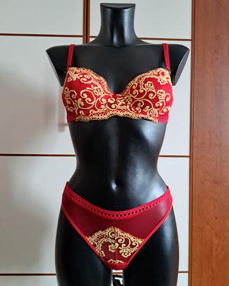 2 set intimo rosso taglia XS e S