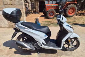 Motociclo per trasporto persone.uso proprio.