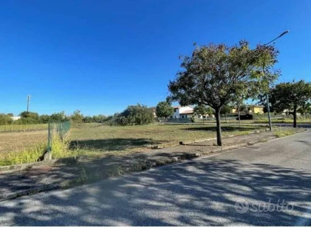 Immobile in asta di 669 m² a Curtatone - Vista 2