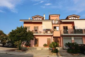 4 LOCALI A PRIGNANO CILENTO