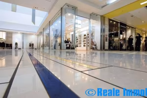Immobile di 575 m² con 5 locali a Mesero