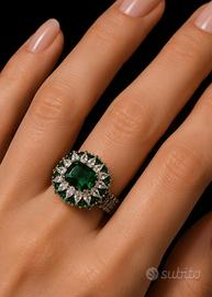 Anello di zirconi 