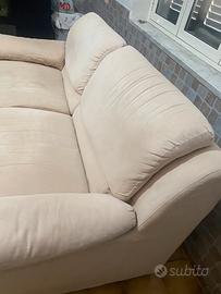 Divano  con un anno di vita