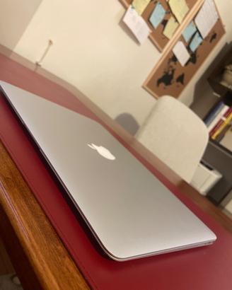 MacBook Air grigio