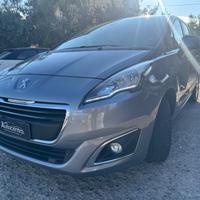 Peugeot 5008 1.6 HDi 115CV Allure 7 POSTI