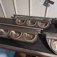 Mangiatoie girevoli per pappagalli