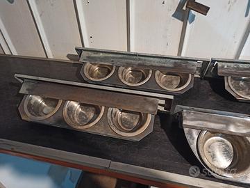 Mangiatoie girevoli per pappagalli