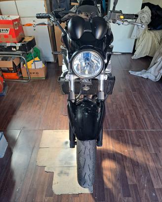 SUZUKI BANDIT 650