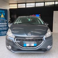 Peugeot 208 1.4 diesel 2015 CON GARANZIA