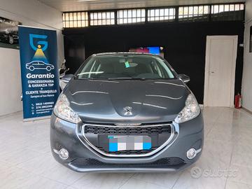 Peugeot 208 1.4 diesel 2015 CON GARANZIA