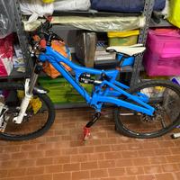 BICI CANNONDALE DOWNHILL