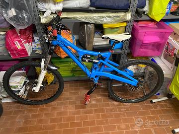 BICI CANNONDALE DOWNHILL