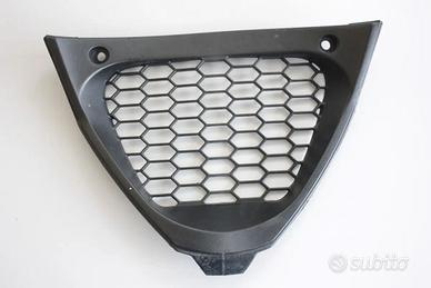 Aprilia RSV4 GRIGLIA CARENA radiatore inferiore