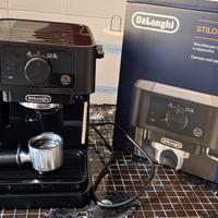 Macchina per caffè espresso delonghi 