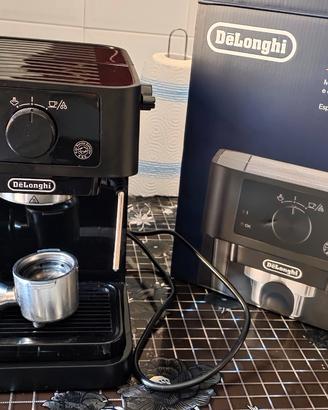 Macchina per caffè espresso delonghi 