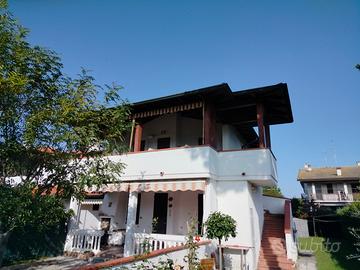 Villetta con 3 camere letto