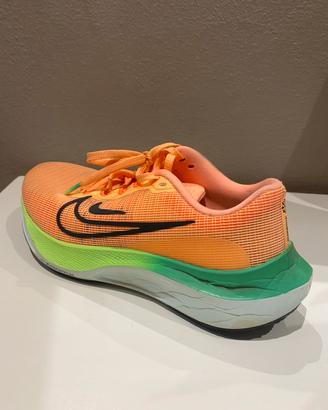 SCARPA NIKE ZOOMX DONNA