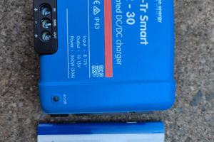 Regolatore dì carica Victron Energy 30 ah