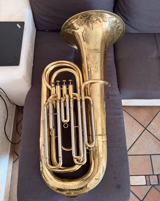Basso tuba