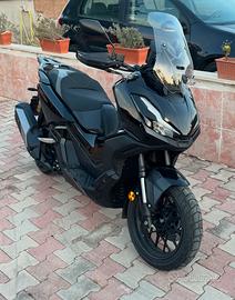 Honda Adv 350