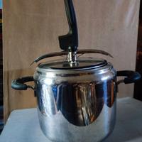 Pentola pressione piccola