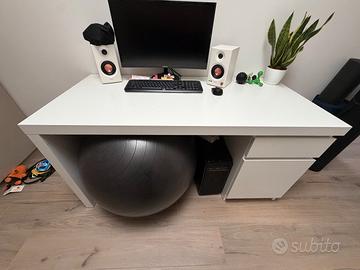 scrivania MALM Ikea