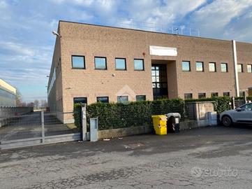 CAPANNONE A BORGARO TORINESE